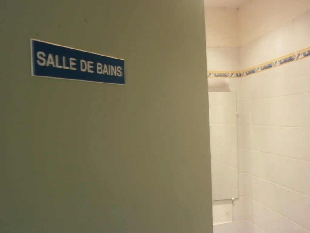 Hotel Trois Dauphins Toulon 0*,